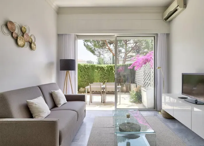 Nice Elegant Logement D\'1 Chambre Avec Terrasse