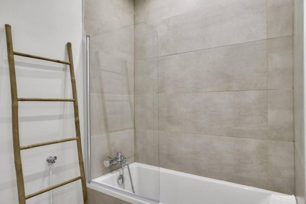 Apartment Elegant Logement D'1 Avec Terrasse *